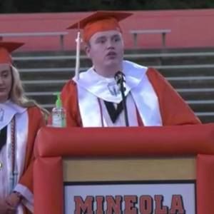 Meet your Posher, Laina